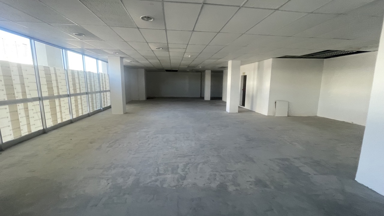 To Let commercial Property for Rent in Athlone Western Cape